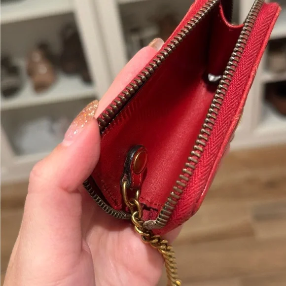 Gucci Marmont Key Case - Picture 3 of 5